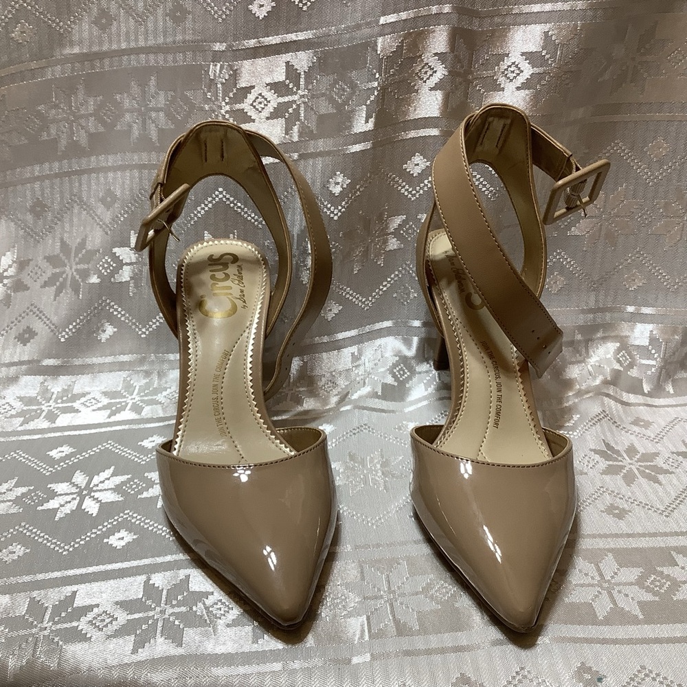 Circus Heels by Sam Edelman Tabitha Synthetic Tan Gloss Women’s 7.5
